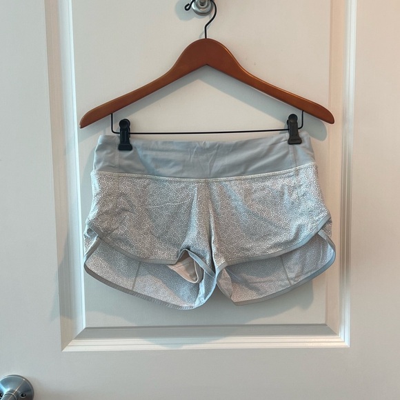 Lululemon Speed Up Shorts 2.5" Womens Ash Floral Print - Picture 1 of 16